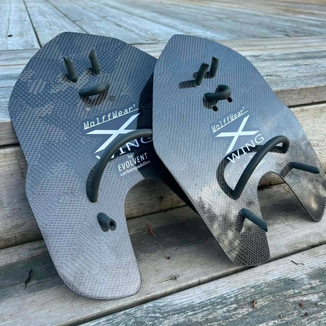 X-Wing carbonpaddel av Evolvent för Wolffwear — handlaminerad carbon